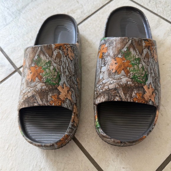 Nike Calm Real Tree slides - Picture 2 of 3